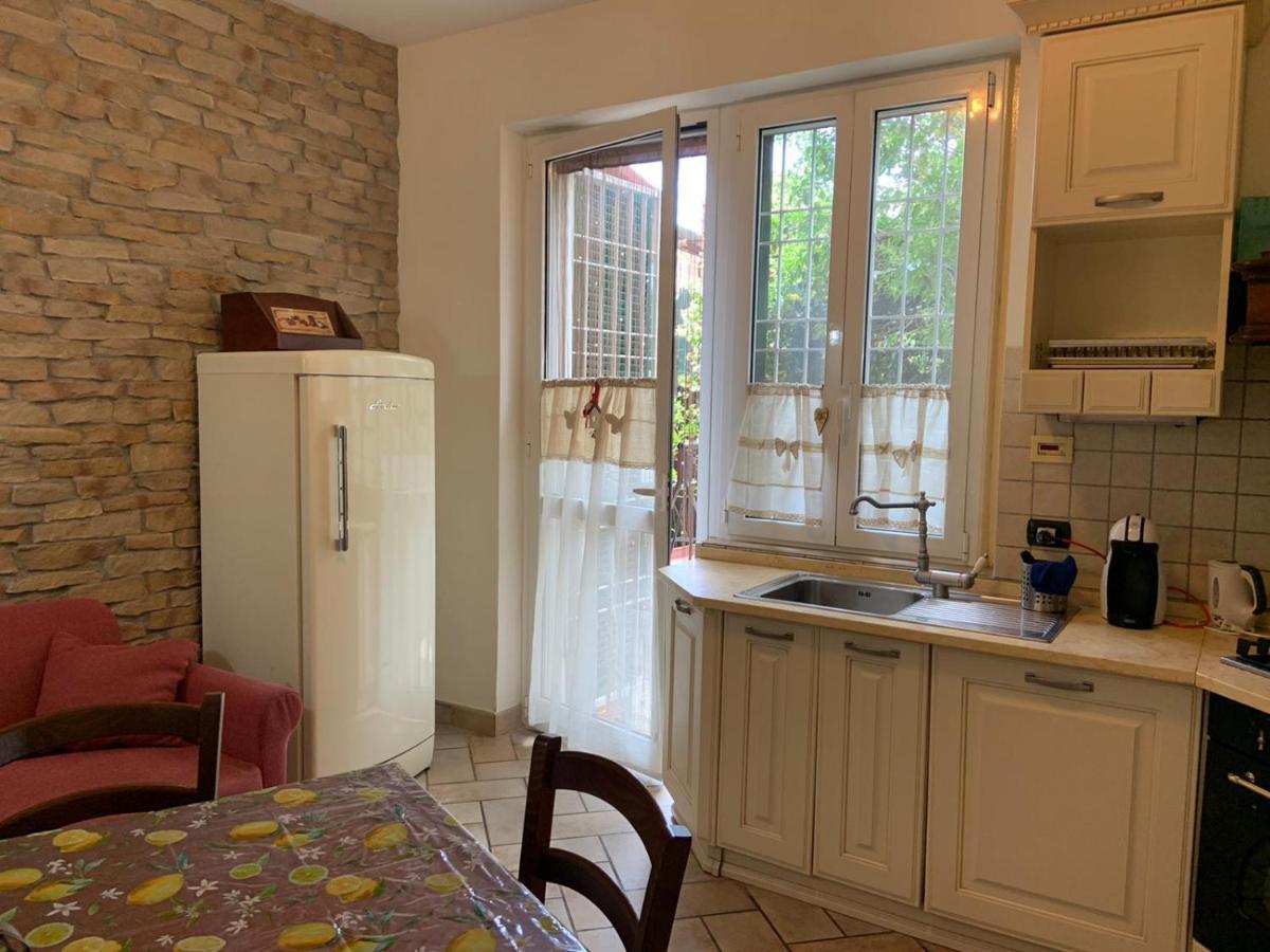 Appia Park Apartament 10 Min Dal Colosseo Roma Exterior foto